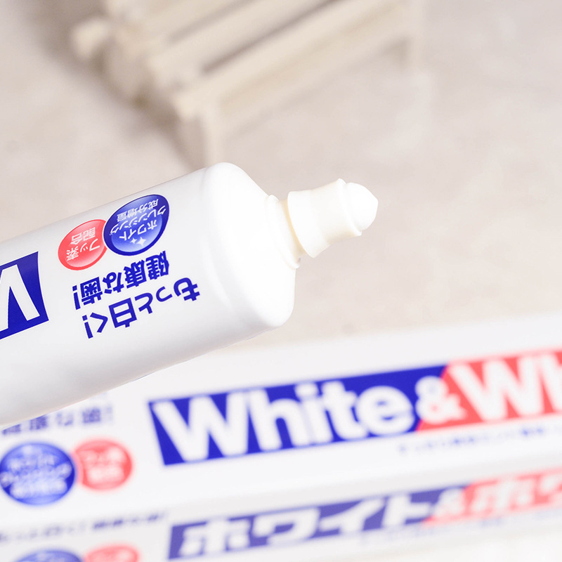 Kem đánh răng White & White Lion làm trắng răng , hơi thở thơm mát Nhật Bản 120g