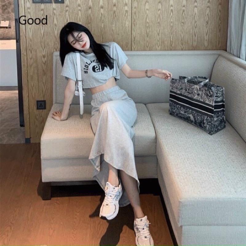 Sét áo croptop & chân váy body sẻ cực cá tính sang chảnh