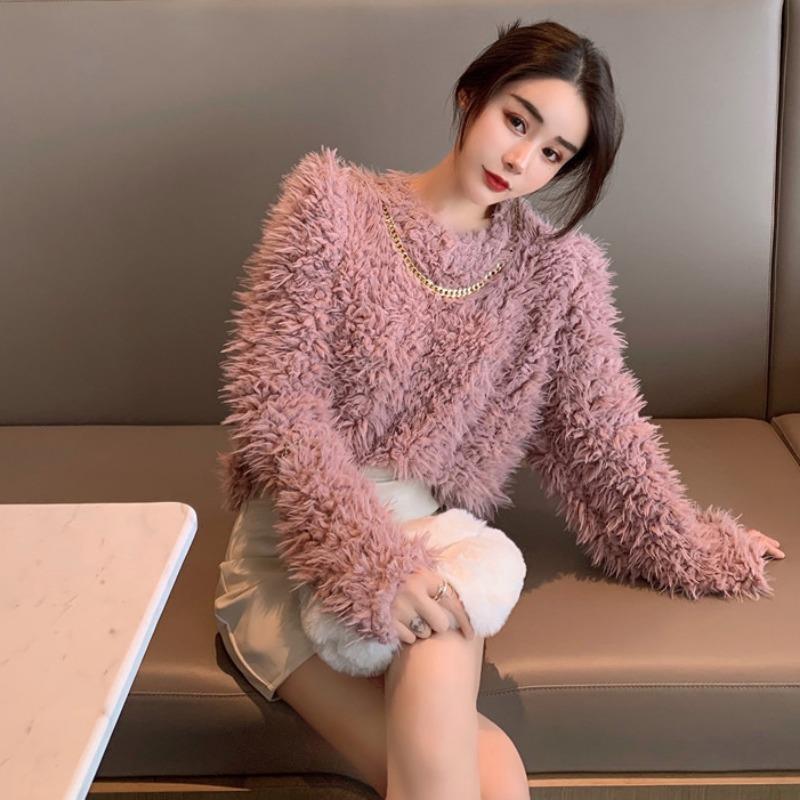 Áo Len Nữ Dáng Rộng Ngắn Phối Dây Xích Thiết Kế Mới