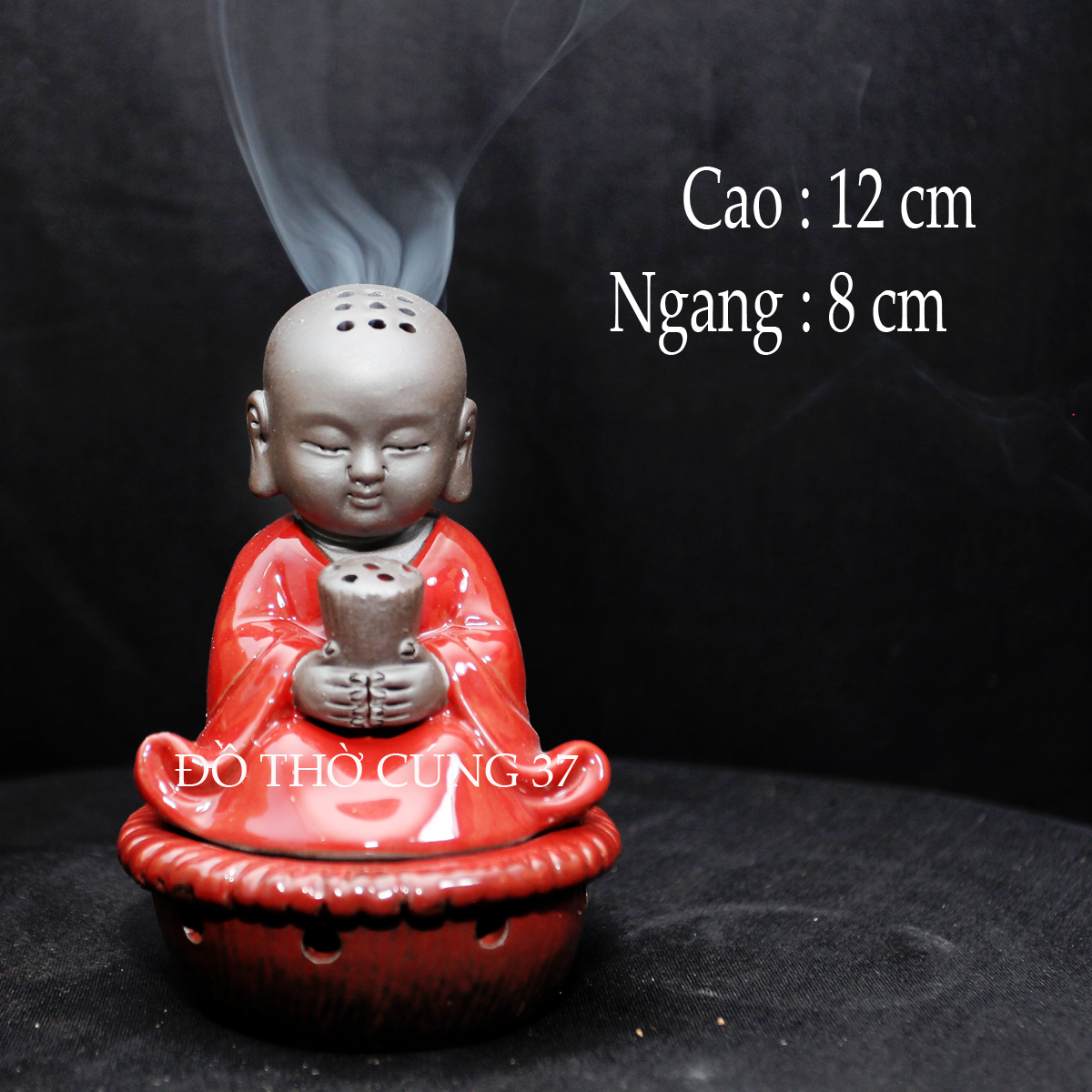 Lư xông đốt trầm hương chú tiểu ôm đài sen chất liệu gốm