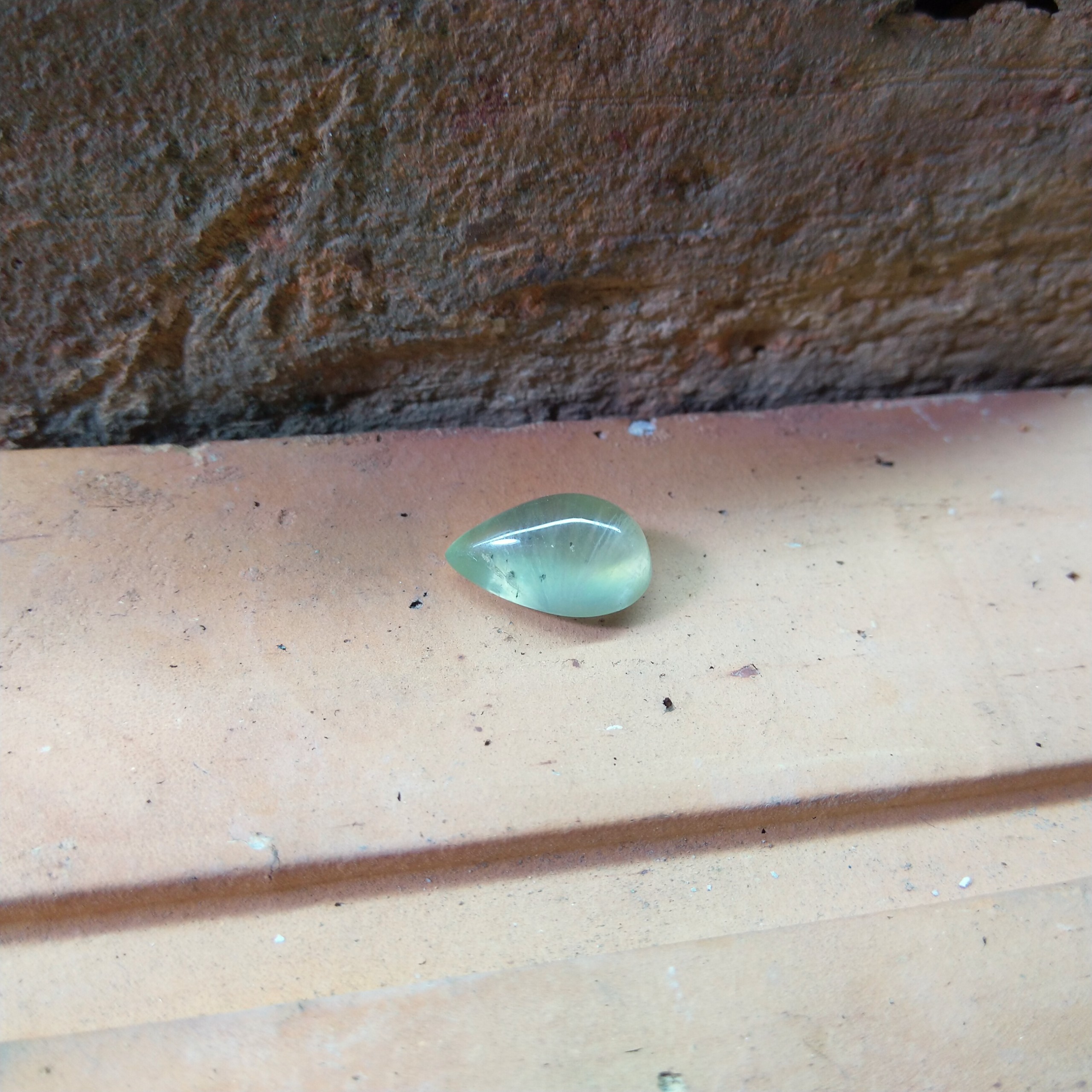 Viên đá Prehnite thiên nhiên - HA_G000443