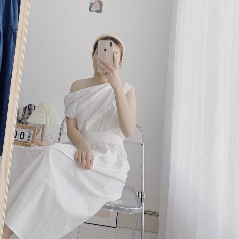Đầm trắng lệch vai túi 2 bên