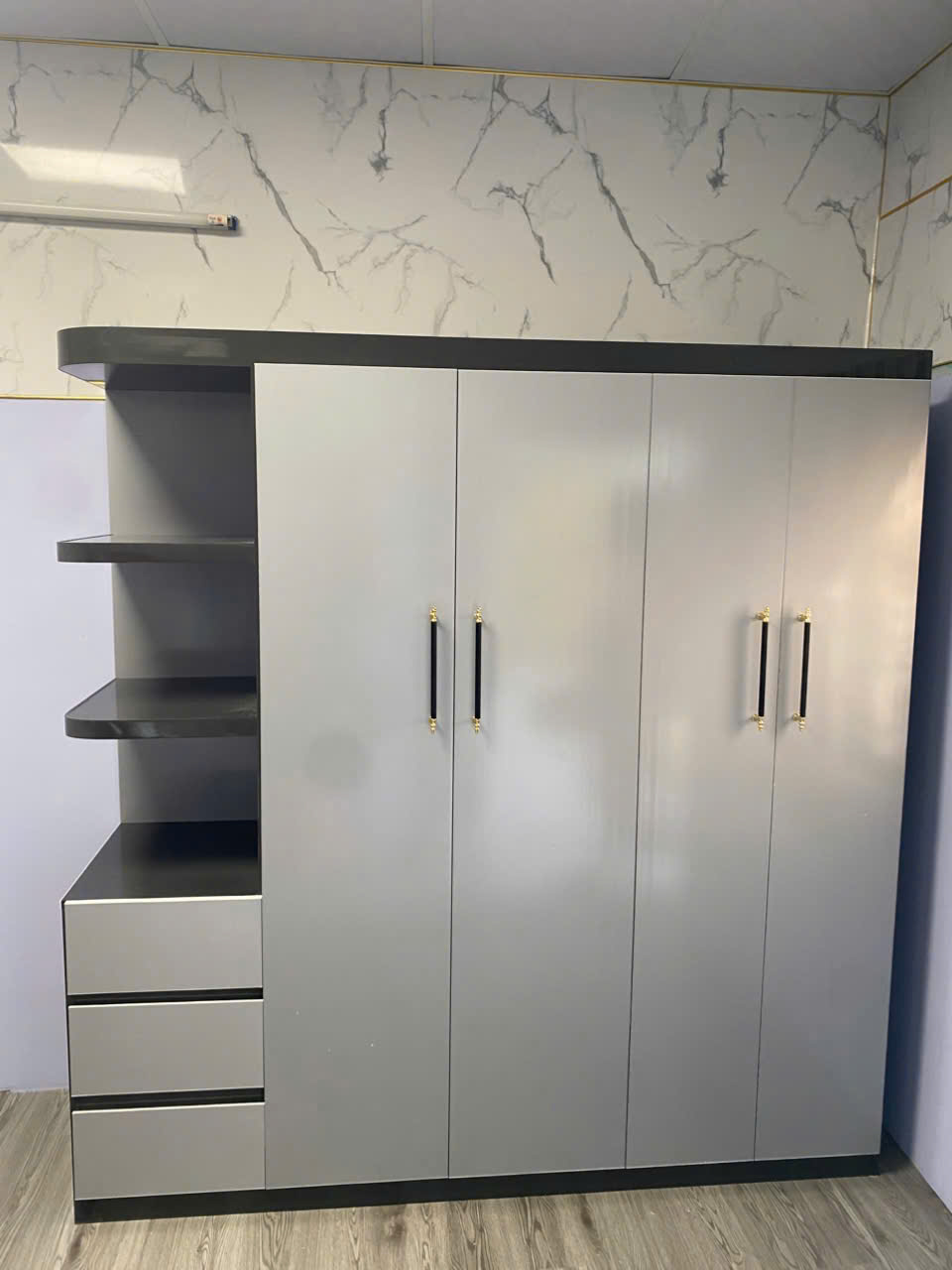 Tủ áo kèm kệ trái Tundo KT 2m x 1m8 x sâu 48