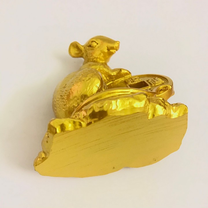 Tượng con Chuột vàng, chất liệu nhựa được phủ lớp màu vàng óng bắt mắt, dùng trưng bày trong nhà, những nơi phong thủy, cầu mong may mắn, tài lộc - TMT Collection - SP005164