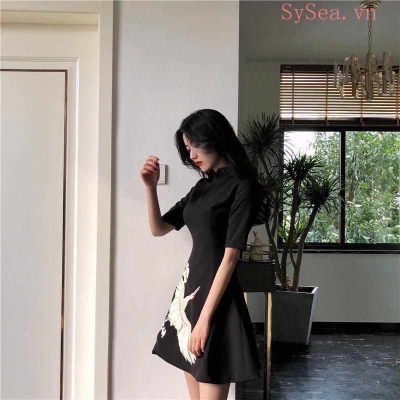 VÁY THÊU HẠT CỔ TÀU QUẢNG CHÂU
