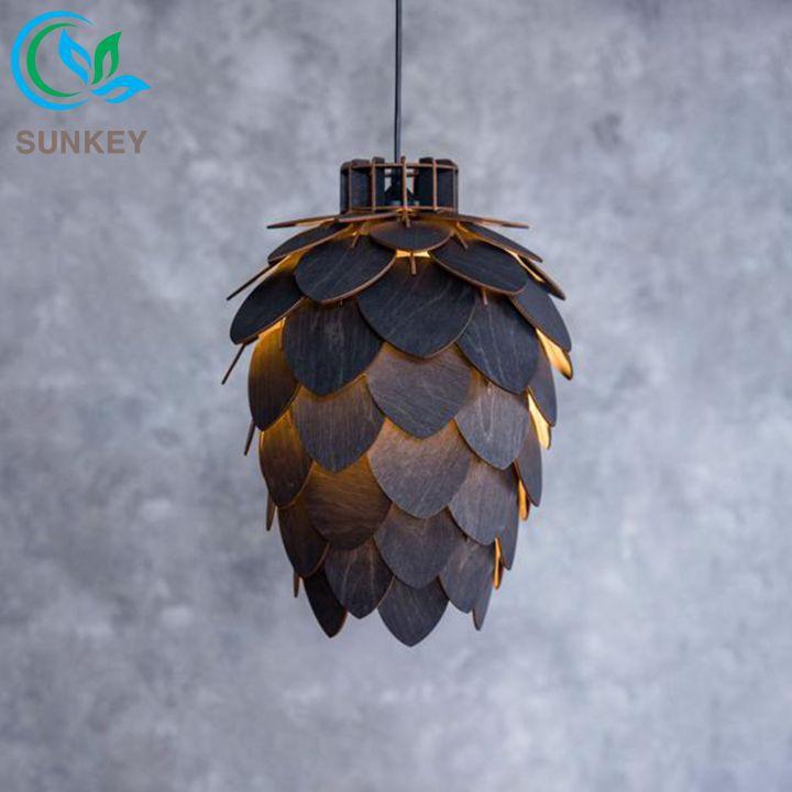Đèn Gỗ Trang Trí Quả Dâu - Kích Thước 28x42cm
