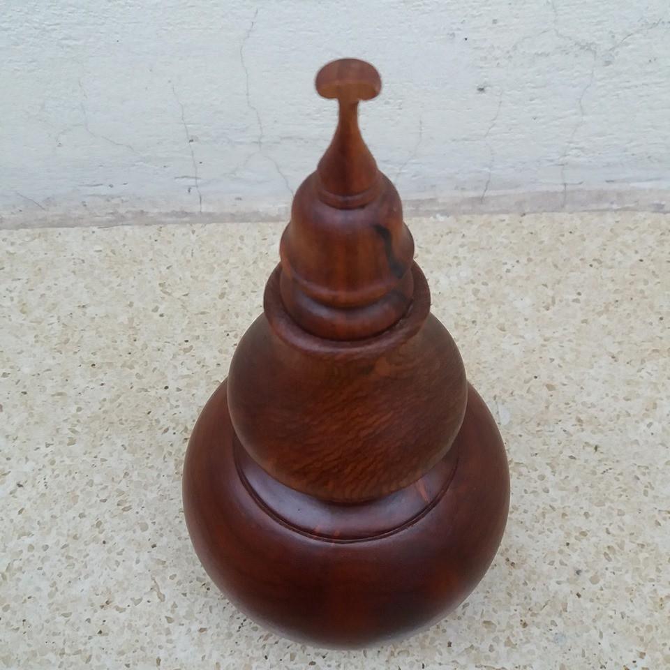 Bình hồ lô gỗ hương nguyên khối cao 20cmx11cm