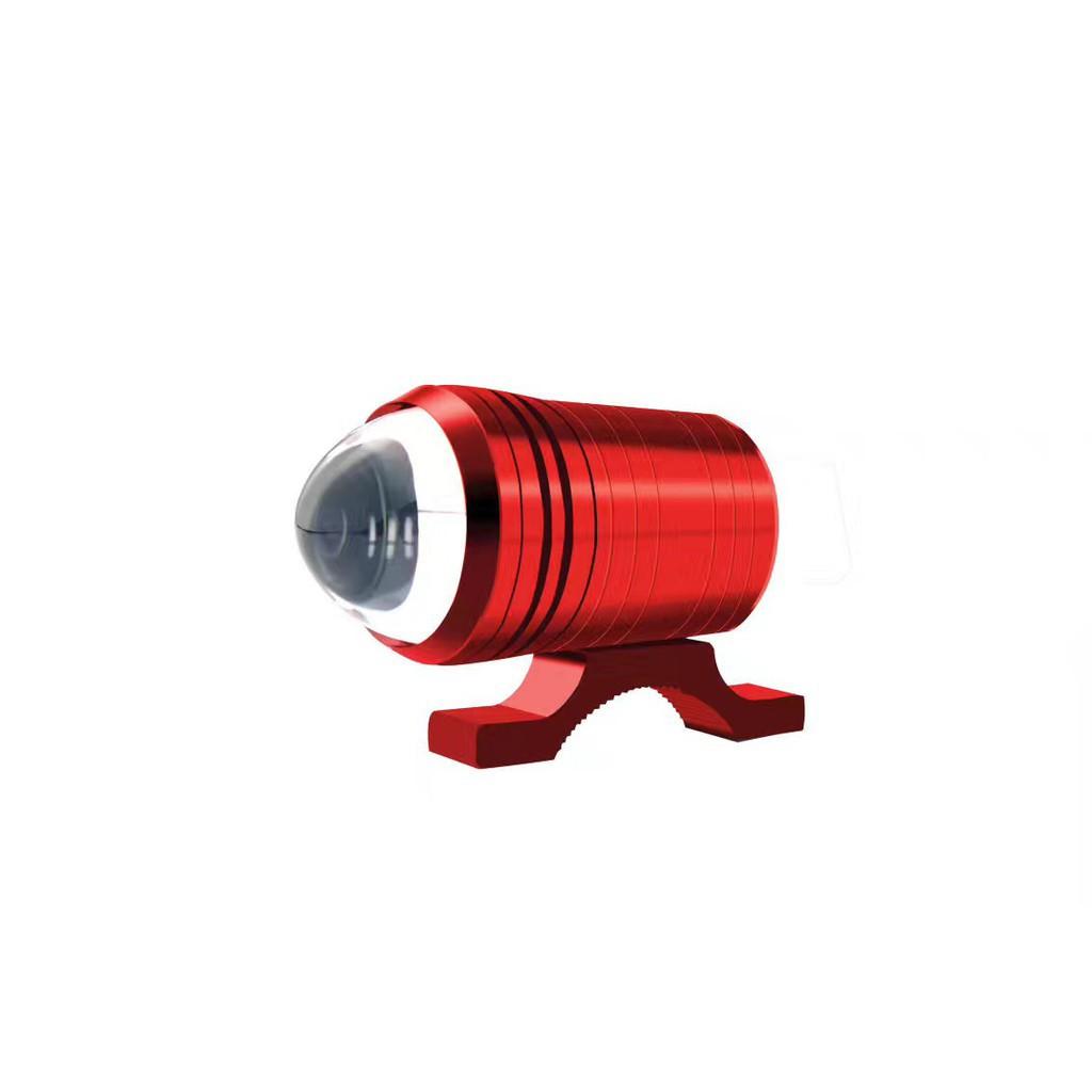 1 đèn LED hỗ trợ chiếu sáng cho xe mô tô