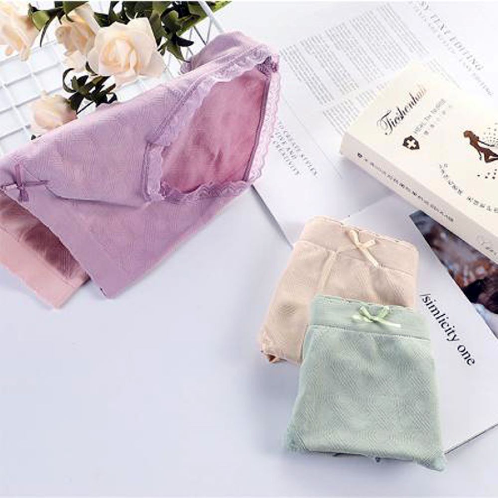 Combo 4 Quần lót nữ cotton sợi kháng khuẩn siêu co dãn phối viền ren QL8 Freesize giao màu ngẫu nhiên tặng 3 mặt nạ