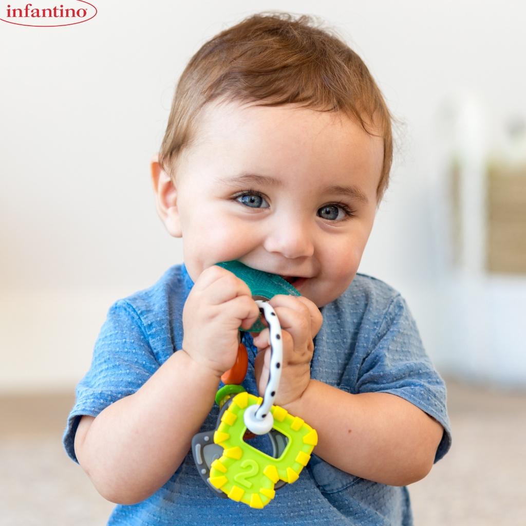 Gặm Nướu Hình Chùm Chìa Khoá INFANTINO Cool &amp; Chew Teether Keys Dành Cho Bé Trong Thời Kỳ Mọc Răng Bằng Nhựa ABC Cao Cấp