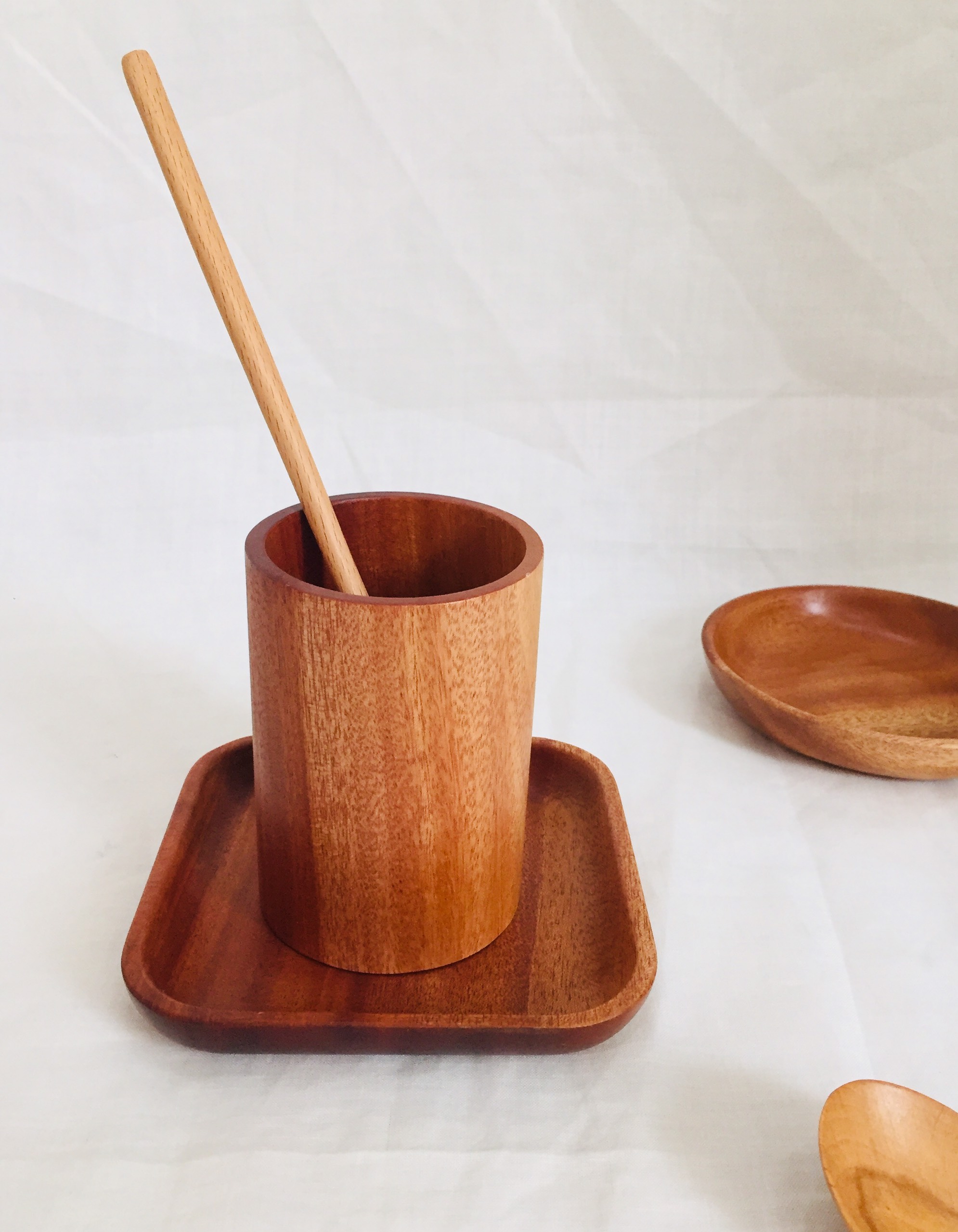 DĨA VUÔNG GỖ XÀ CỪ THANH TÚ 14CM