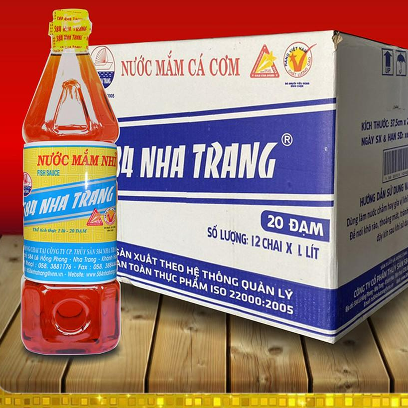 Thùng 12 chai Nước mắm Cá cơm - 584 Nha Trang - Loại 20 độ đạm, Chai 1 Lít, Date mới nhất