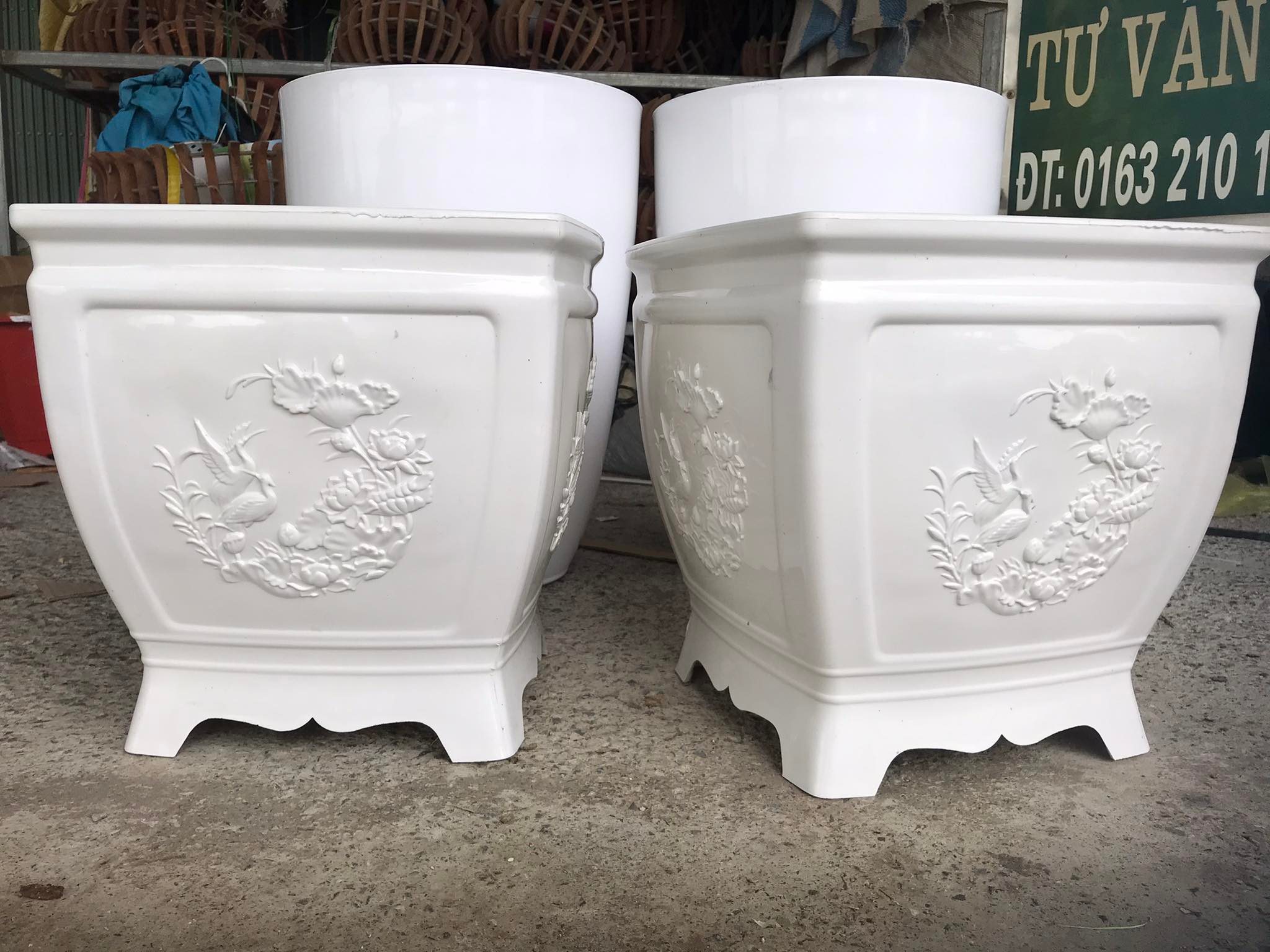 Chậu Trồng Hoa - Cây Cảnh Chưng Tết Hình Vuông Họa Tiết Hoa Sen Sang Trọng, KT 33x31Cm