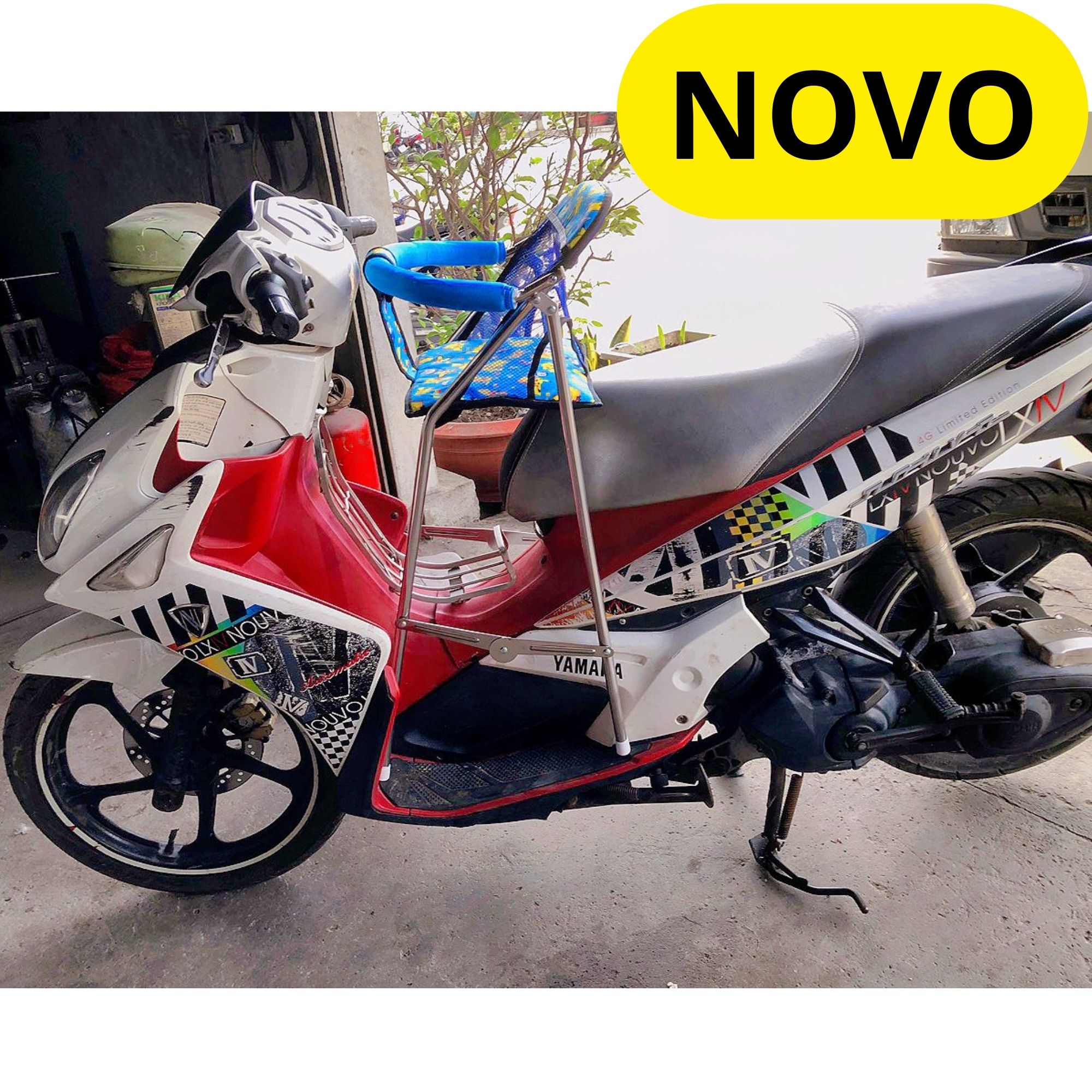 ( GHẾ INOX CÓ DÂY ĐAI ) Ghế ngồi xe tay ga cho bé (có cả dây đai và vòng bảo hiểm an toàn) ghế ga xếp INOX Cao Cấp