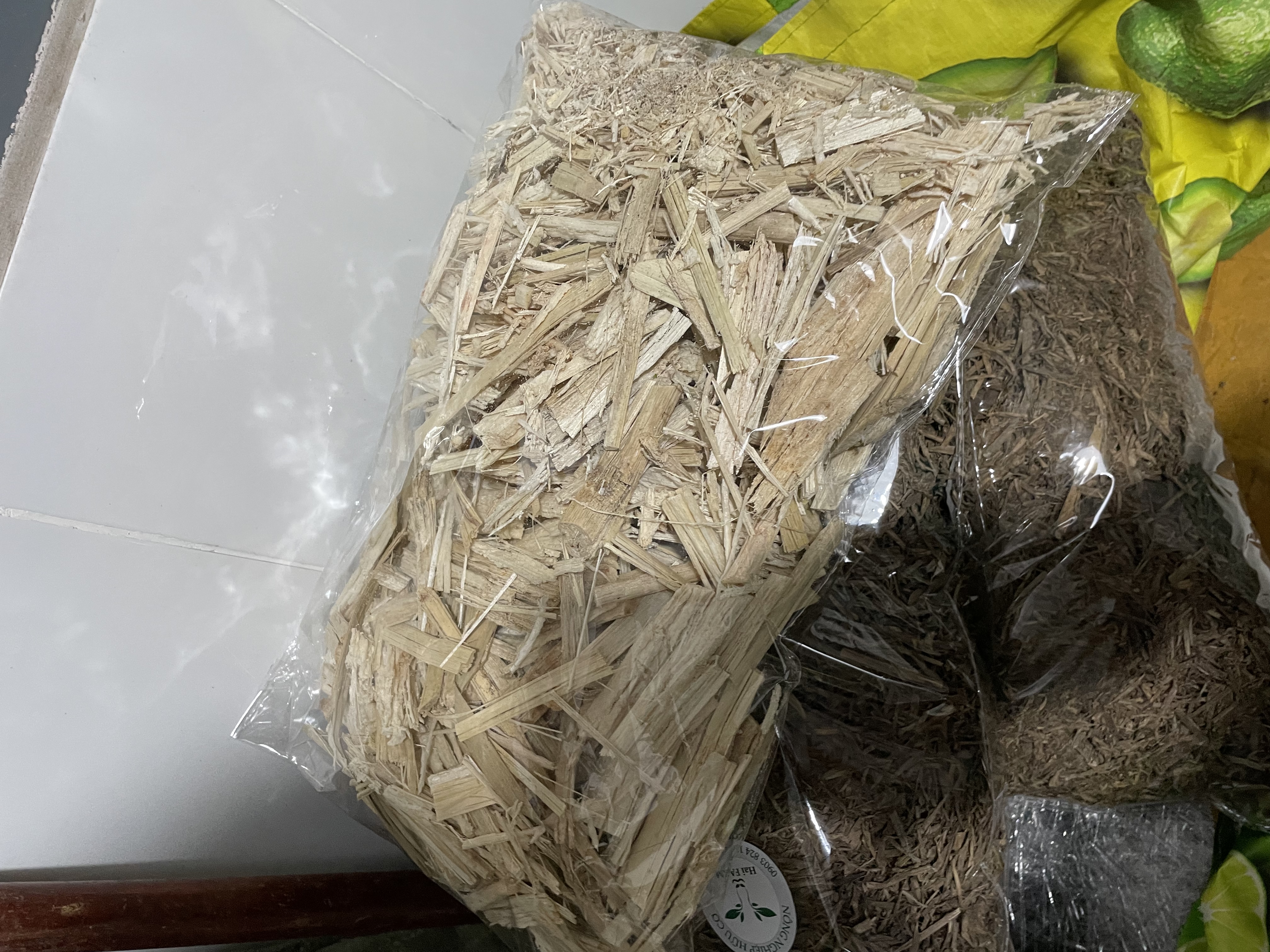 Bã mía - Xác mía - phủ gốc và chăm bón cho cây trồng tăng năng suất