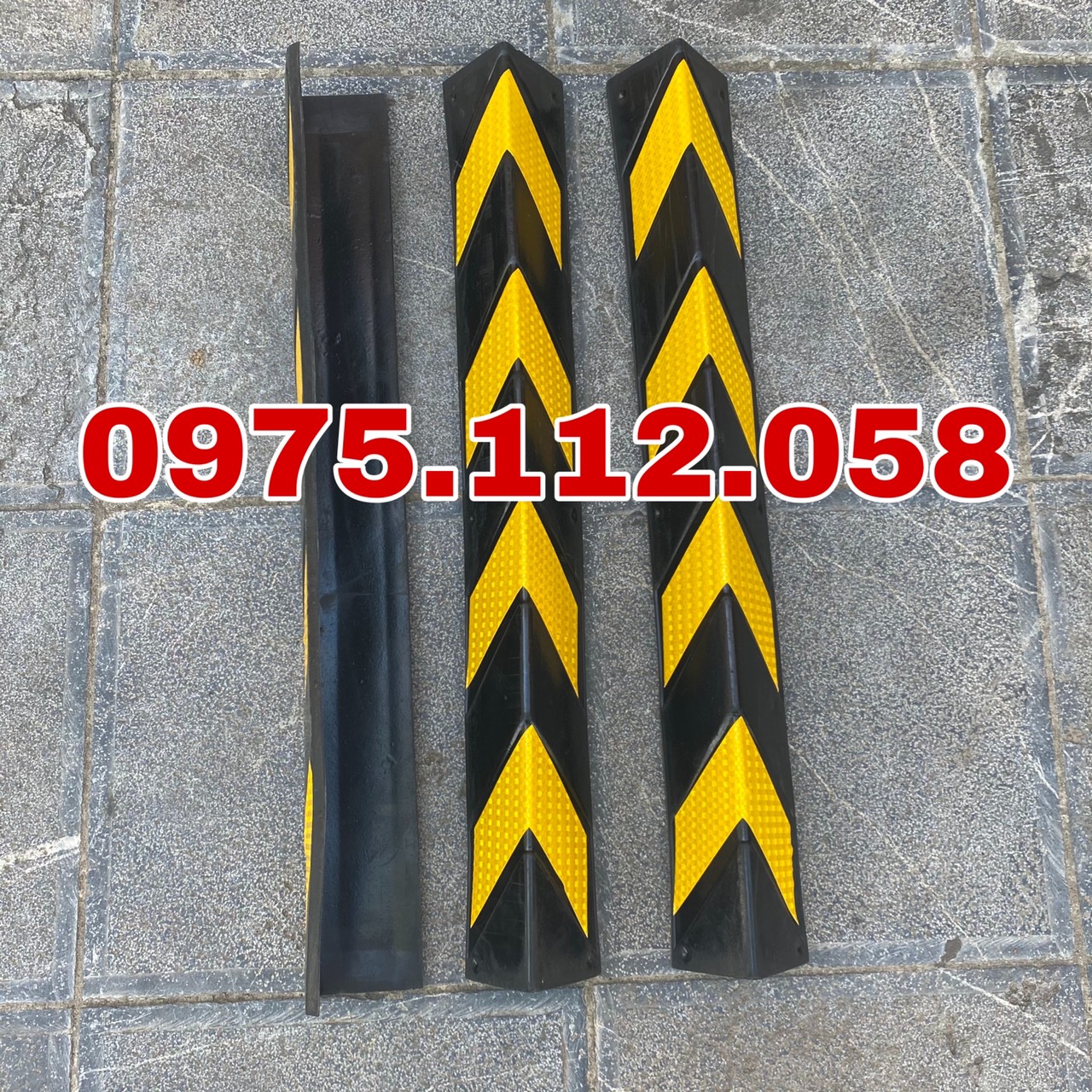 Ốp cột vuông,thanh ốp cao su bảo vệ góc tường