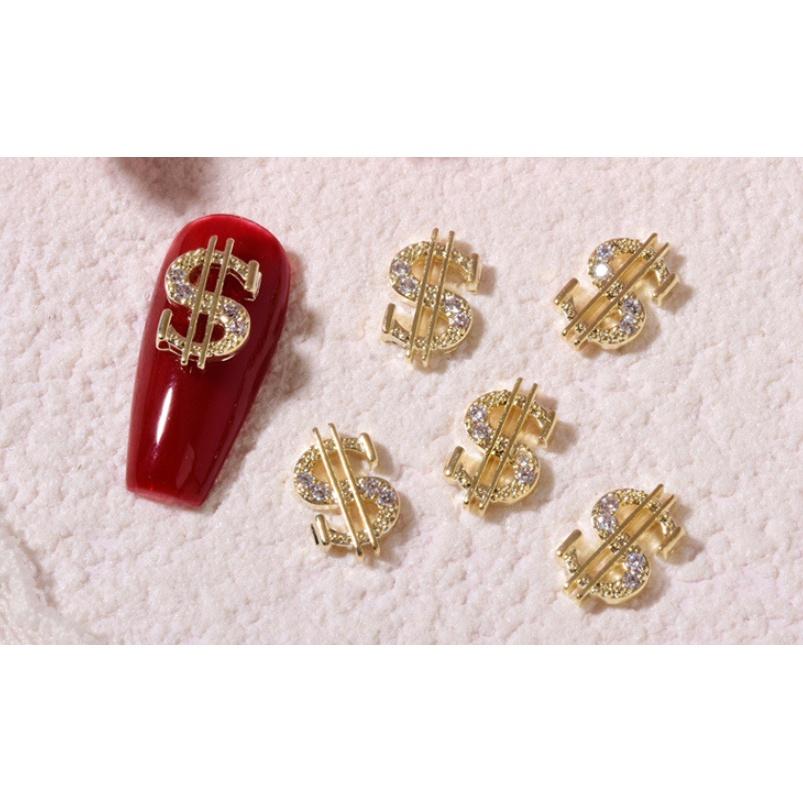 charm trang trí nail