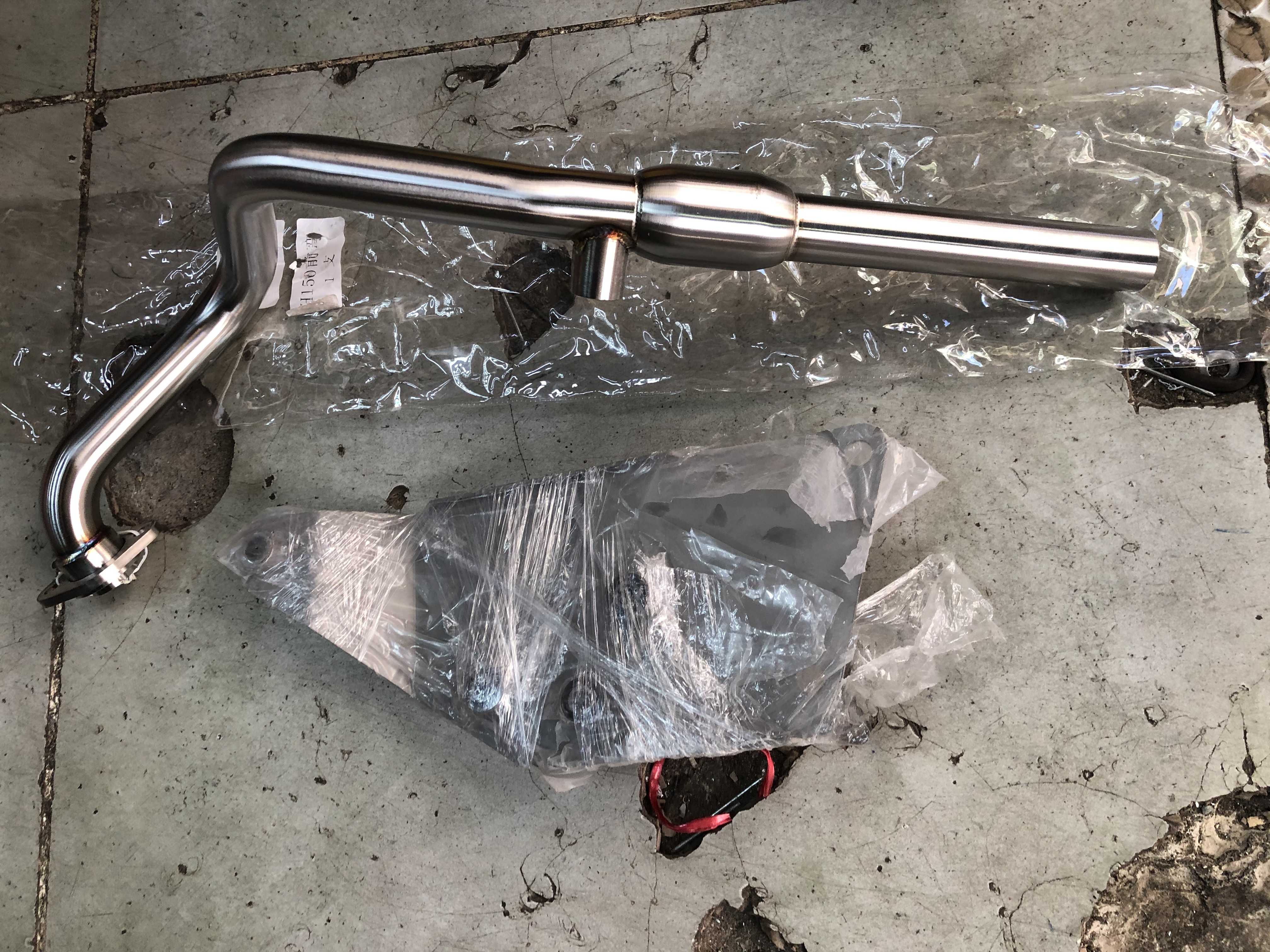 Bộ pas & cổ gắn lon pô 4road nhập khẩu inox 304 cho SH Ý / Dylan