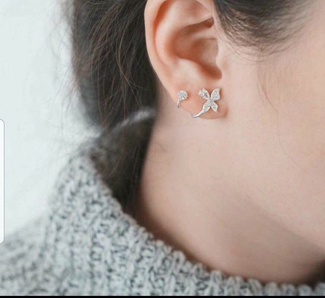 Hoa Tai Nữ Bạc Hiểu Minh HT187 hình con bướm bạc ý