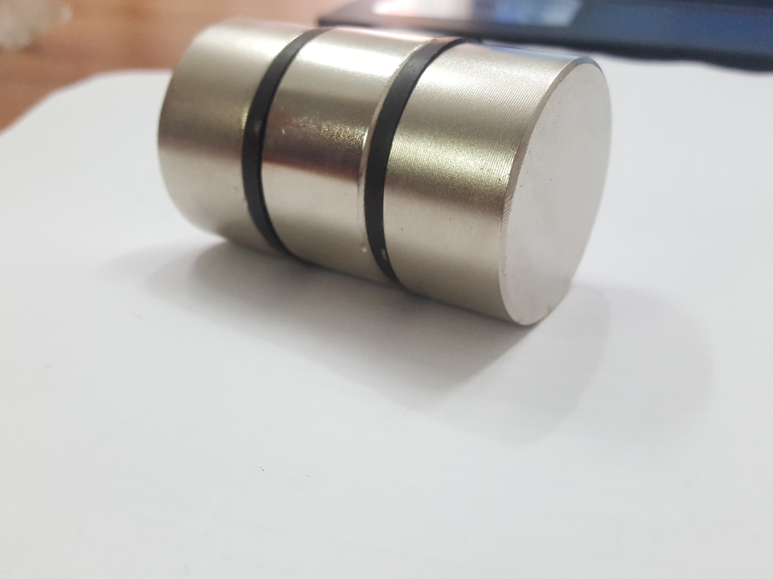 Viên nam châm viên trắng đất hiếm 40x20mm