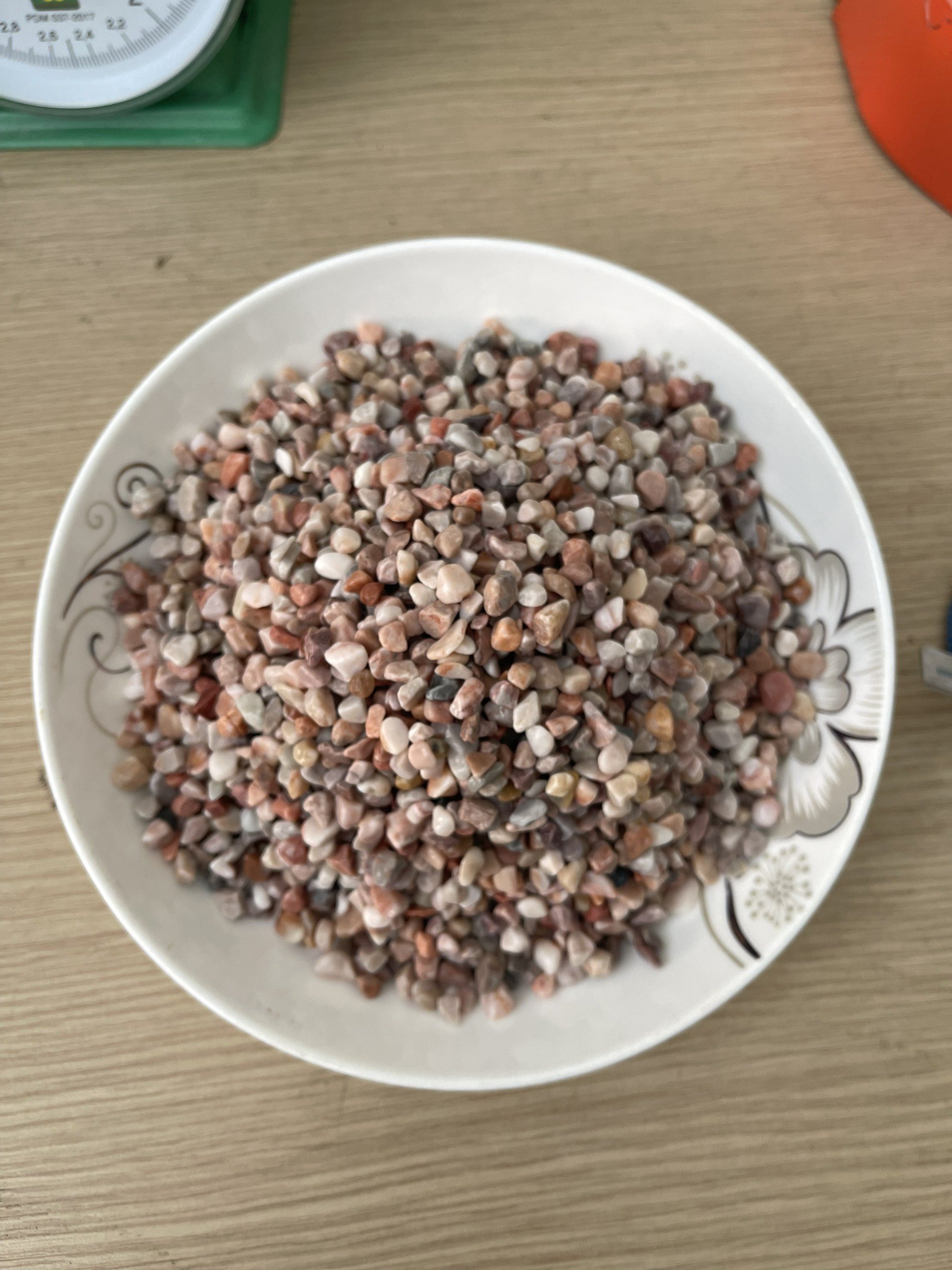 Sỏi Hồng Làm Nền Hồ Cá, Rải Mặt Chậu Sen Đá, Chậu Cây Để Bàn Hoặc Trải Nền Hồ Thủy Sinh, Tiểu Cảnh Terrarium