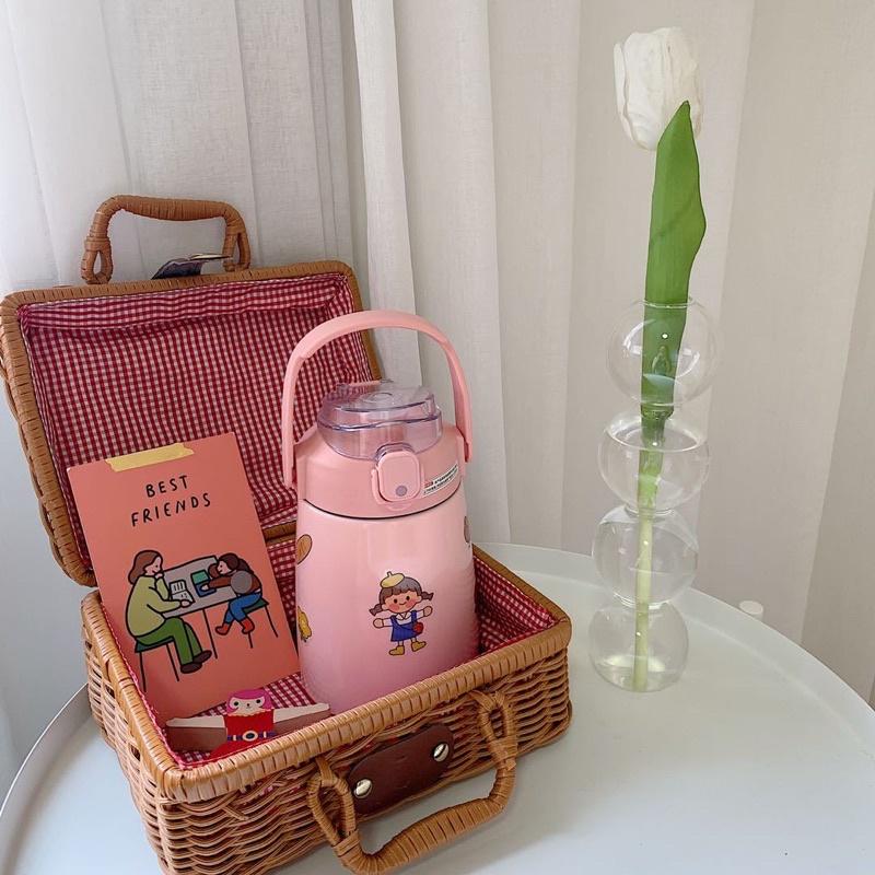 Bình nước giữ nhiệt cute có sticker và ống hút kiểu dáng dễ thương - Bình giữ nhiệt sticker 900ml cho bé inox 304 xịn