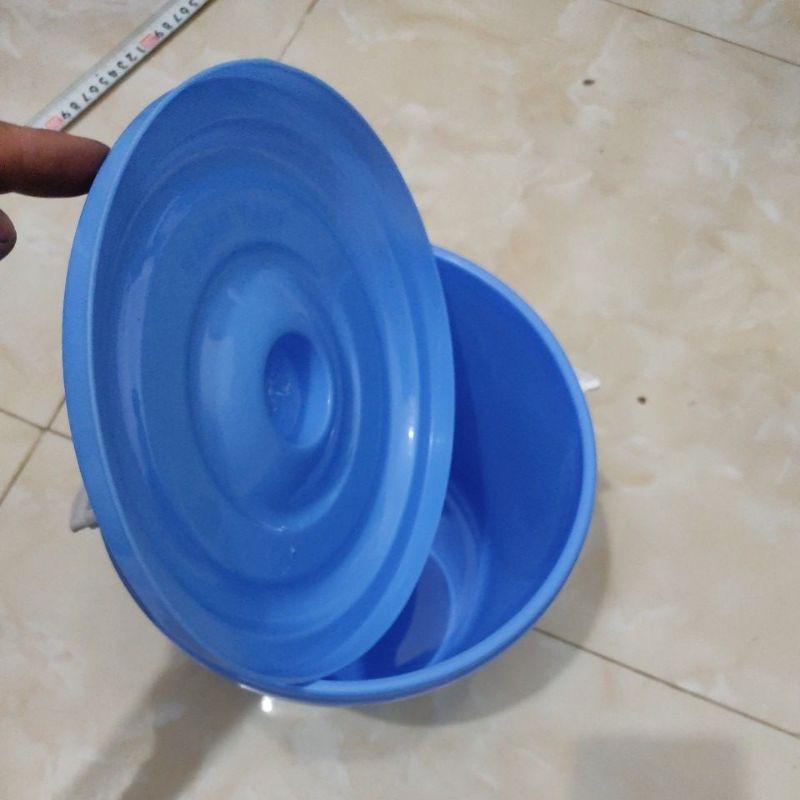 Xô nắp nhựa có tay xách