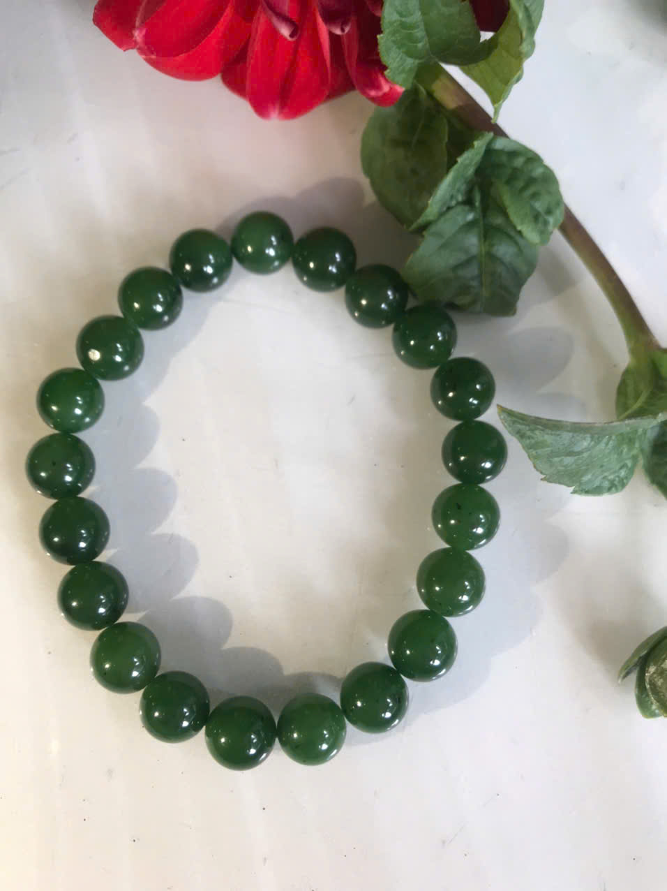 Vòng Đeo Tay chuỗi đá Ngọc Phật Xanh Ngọc bích bóng đẹp size hạt 9,5mm xinh lắm món quà tặng Mẹ , tặng vợ , tặng người thân ý nghĩa ạ