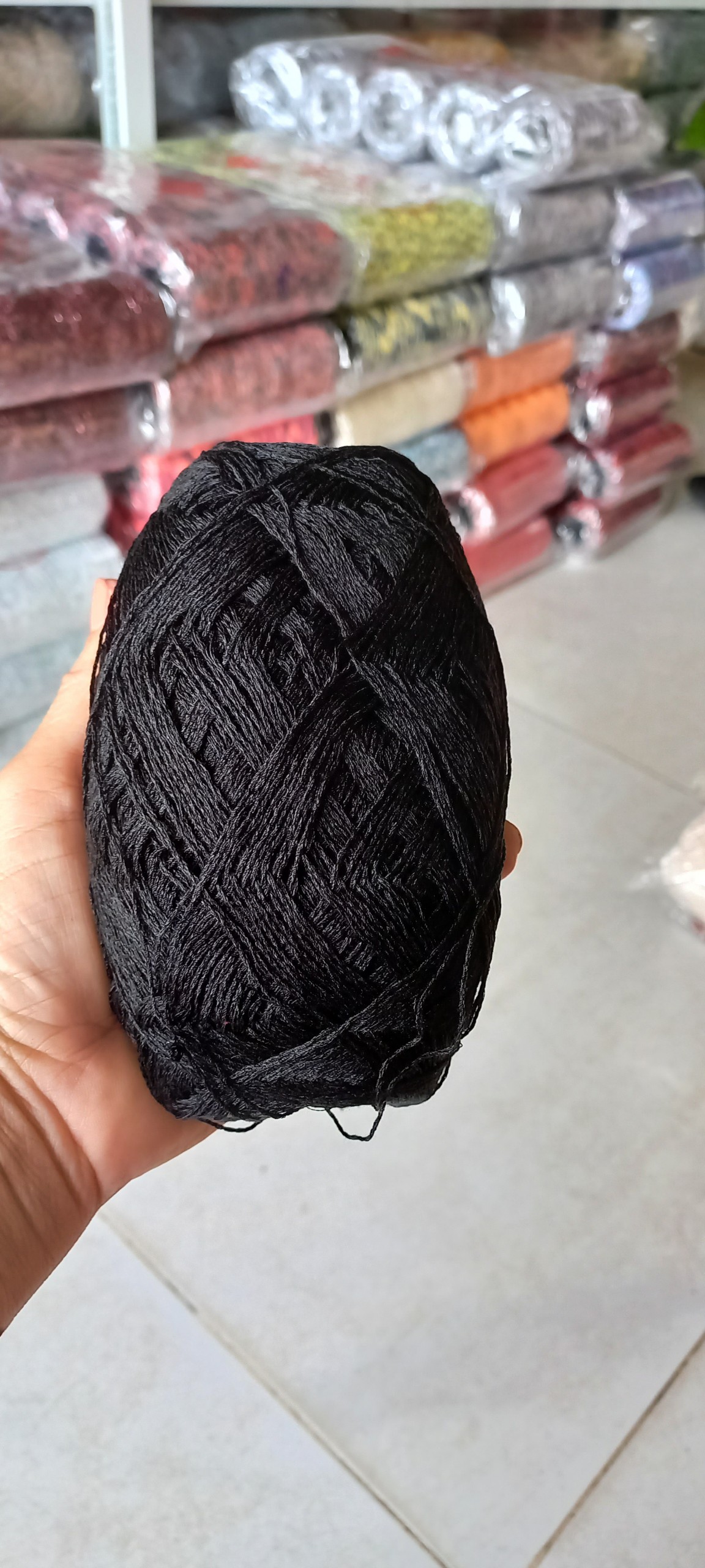 Sợi len xà cừ dùng trong đan móc màu số 12