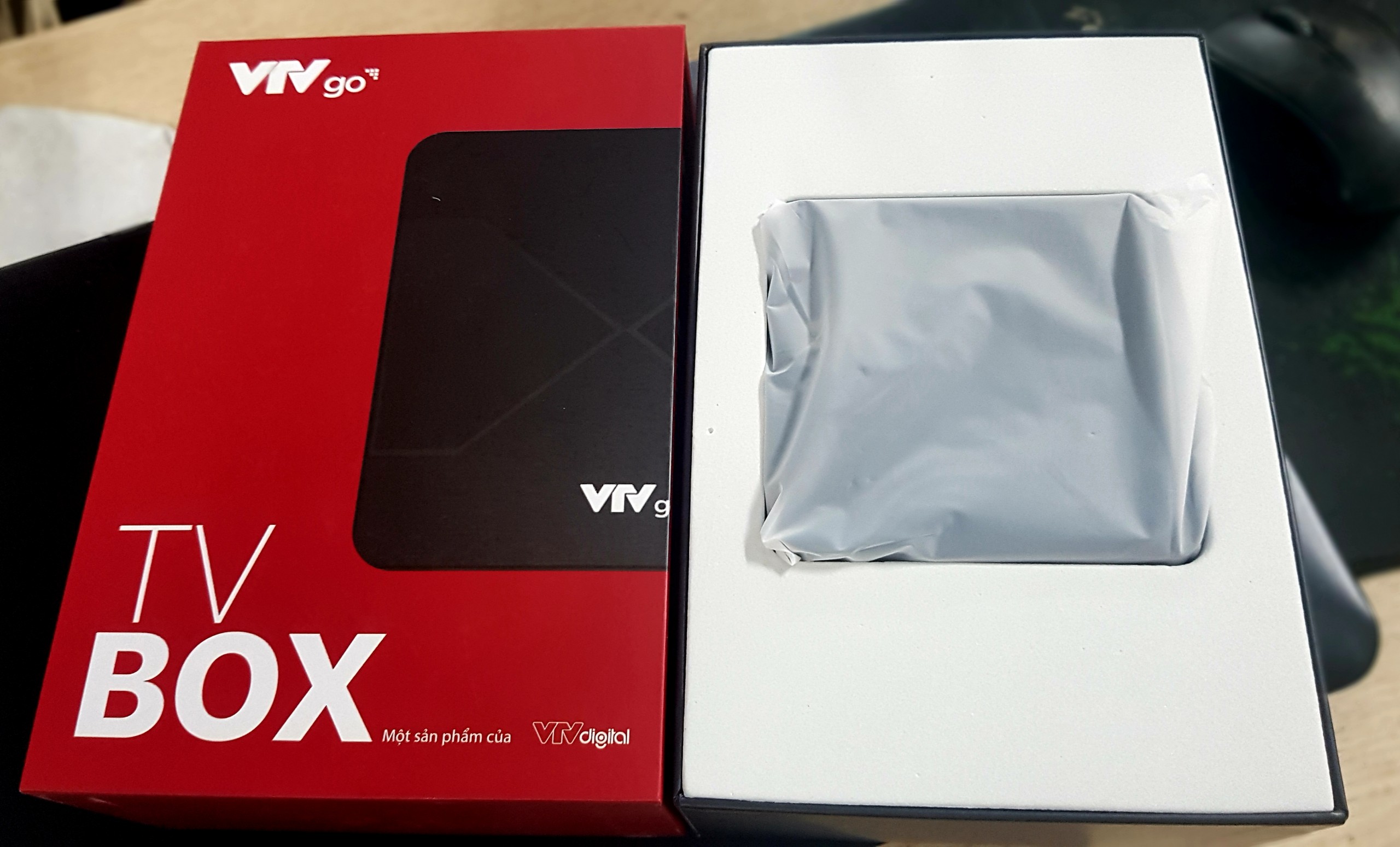 Android Tivi Box VTVgo 2021 Truyền Hình VTVgo phù hợp mang đi nước ngoài , Android 9 Chip amlogic S905W Ram 2GB - Hàng Chính Hãng