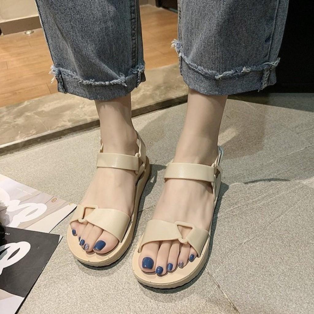Sandal cao su nữ quai ngang