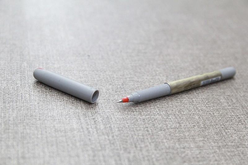 Bút Gel Nước Ohto - Mực Đỏ