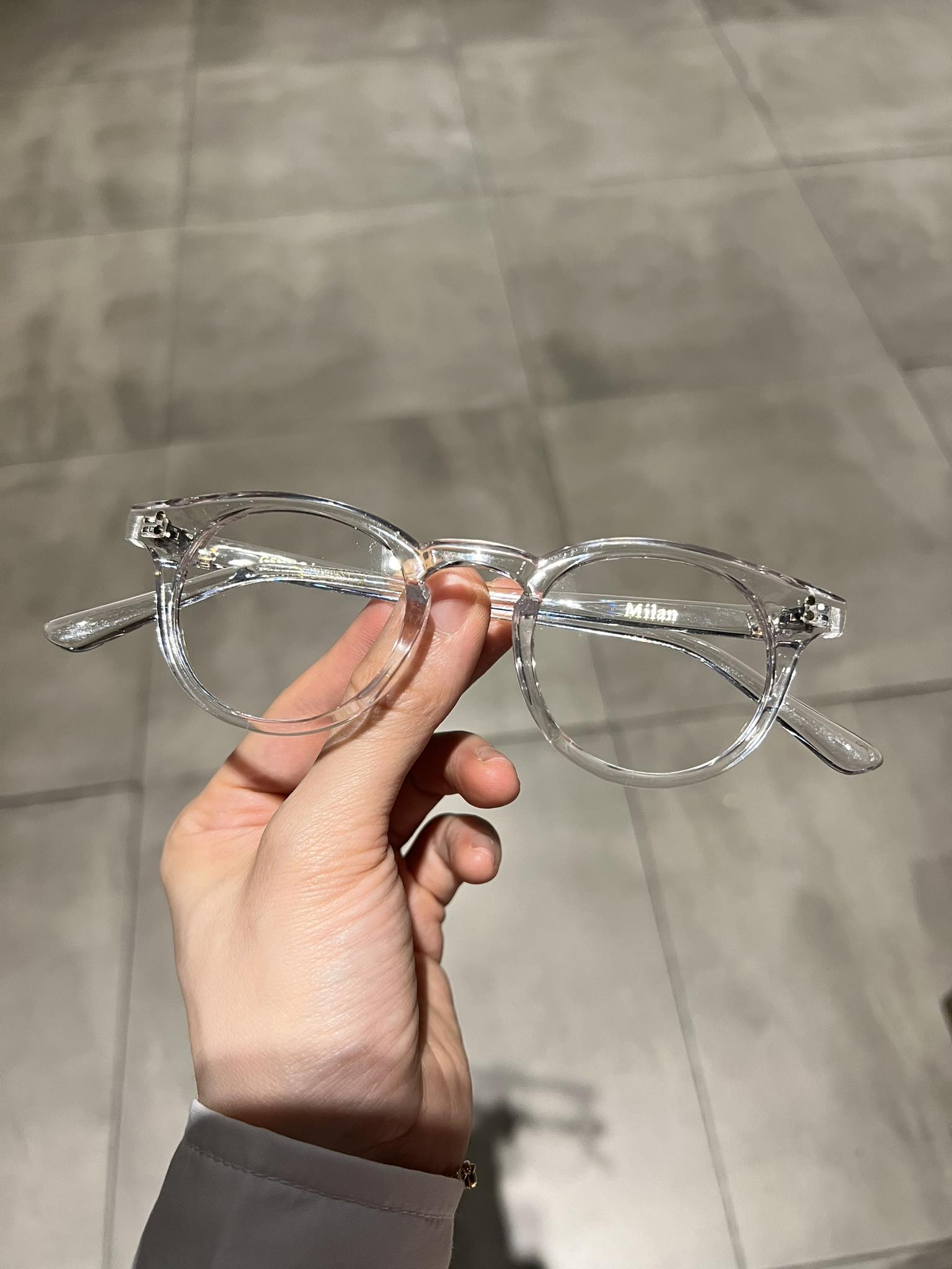 Kính Mắt tròn form nhỏ gọng nhựa
