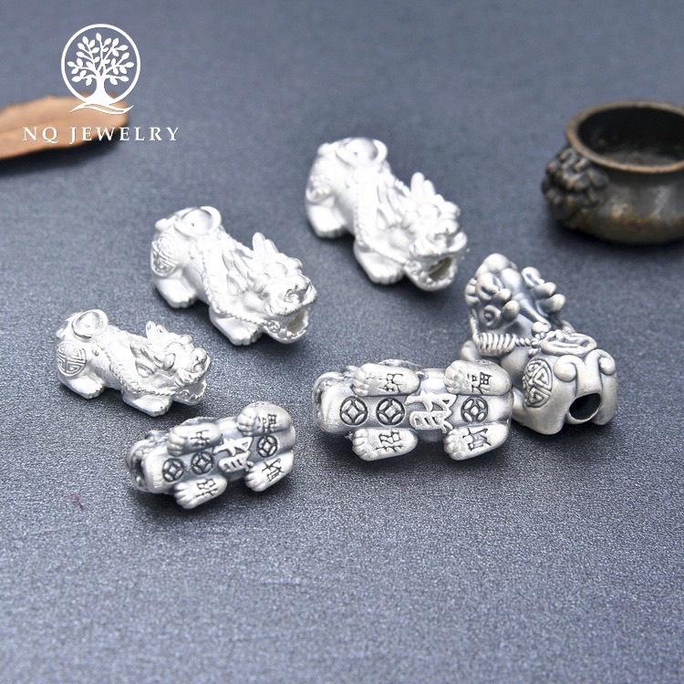10 cái charm bạc trắng tỳ hưu xỏ ngang