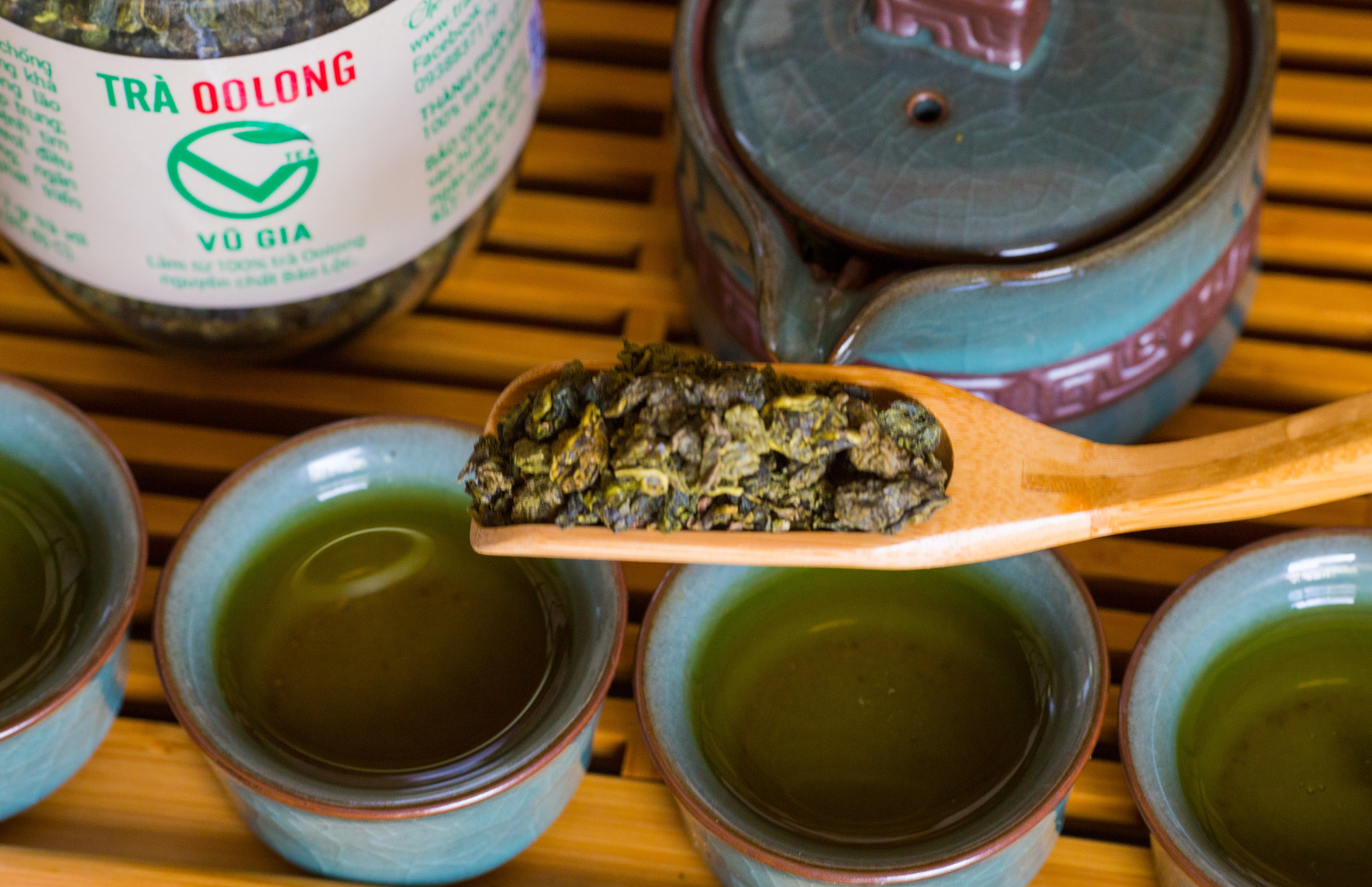 Trà Oolong (Ô Long/Olong) Cao Cấp Nguyên Chất Vũ Gia (400g/hũ)