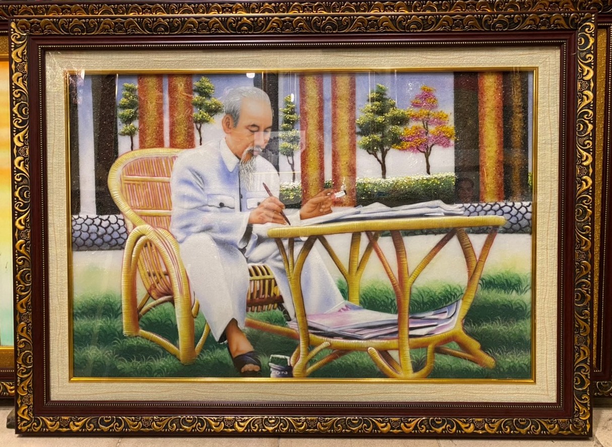 Tranh đá quý , Bác Hồ ngồi làm việc trong vườn hoa phủ chủ tịch -TD002