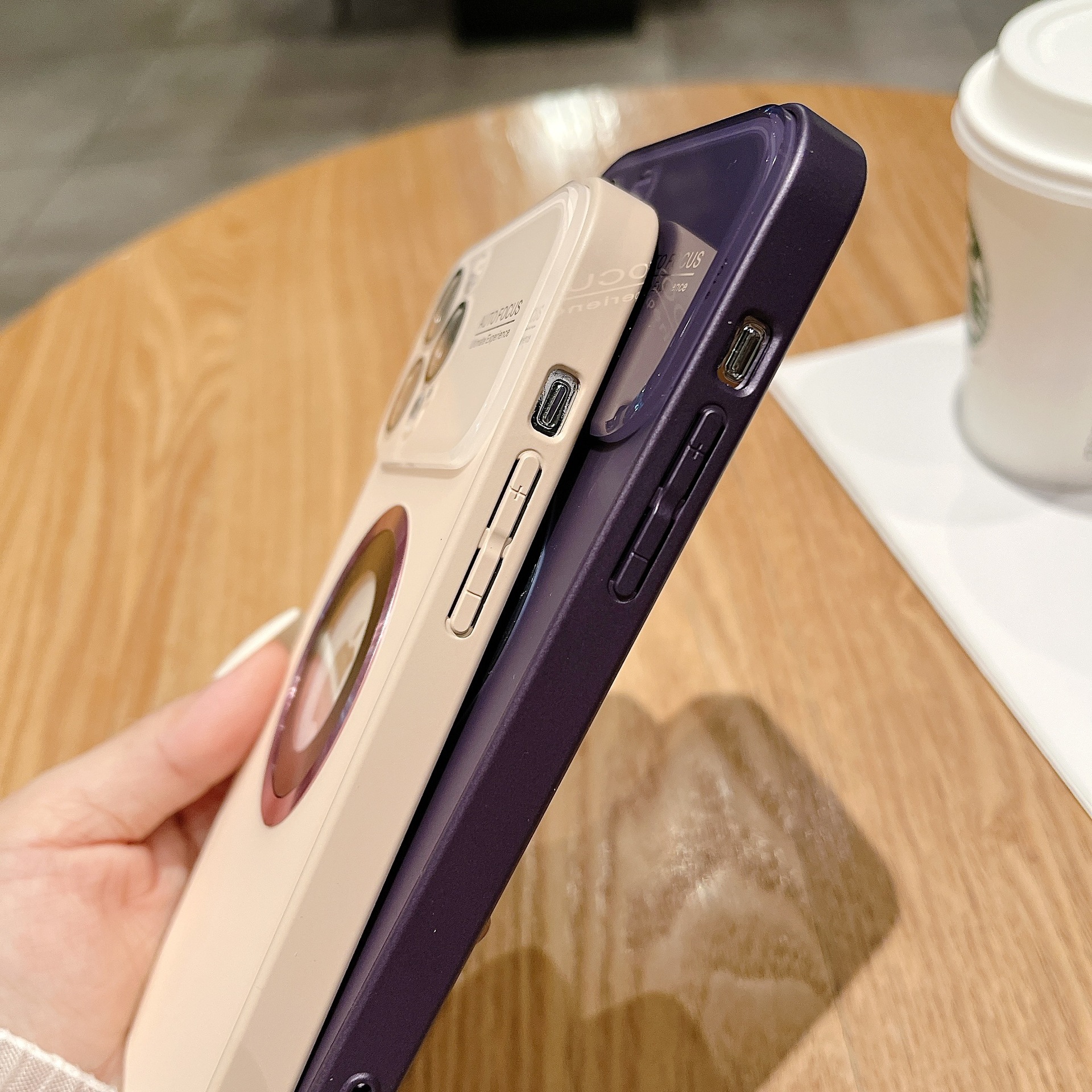 Ốp lưng cho iPhone 11/12/13/14 Pro Max lưng nhám hở Táo sạc tính,bảo vệ camera cực đẹp