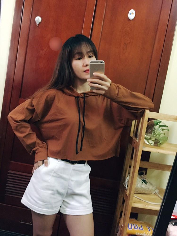 Áo Croptop Tay Dài Trơn Có Nón