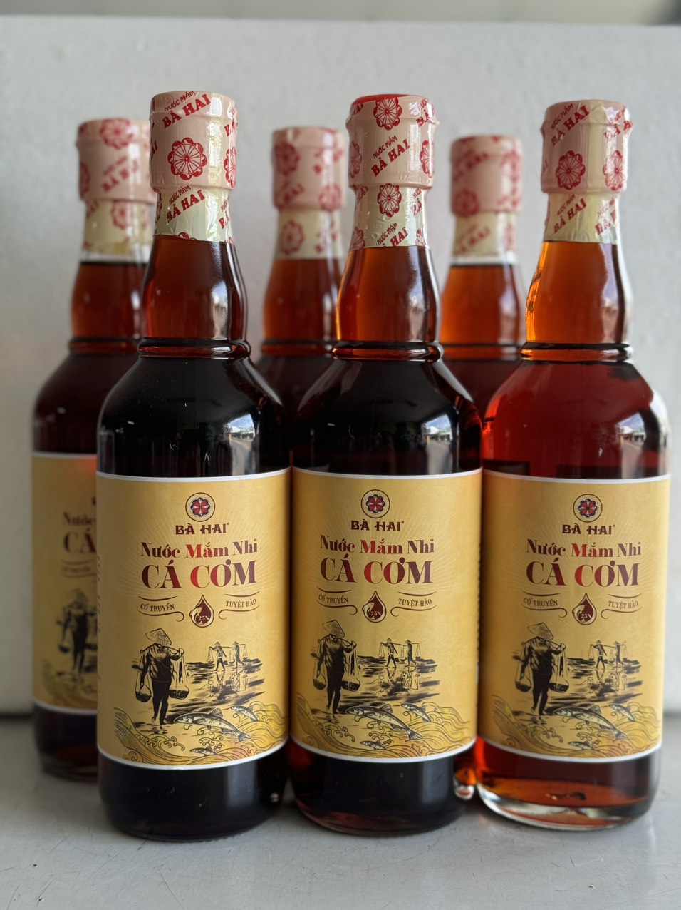 Nước Mắm Nhỉ Bà Hai 25 Độ Đạm ( 6 chai thủy tinh x 500ml )