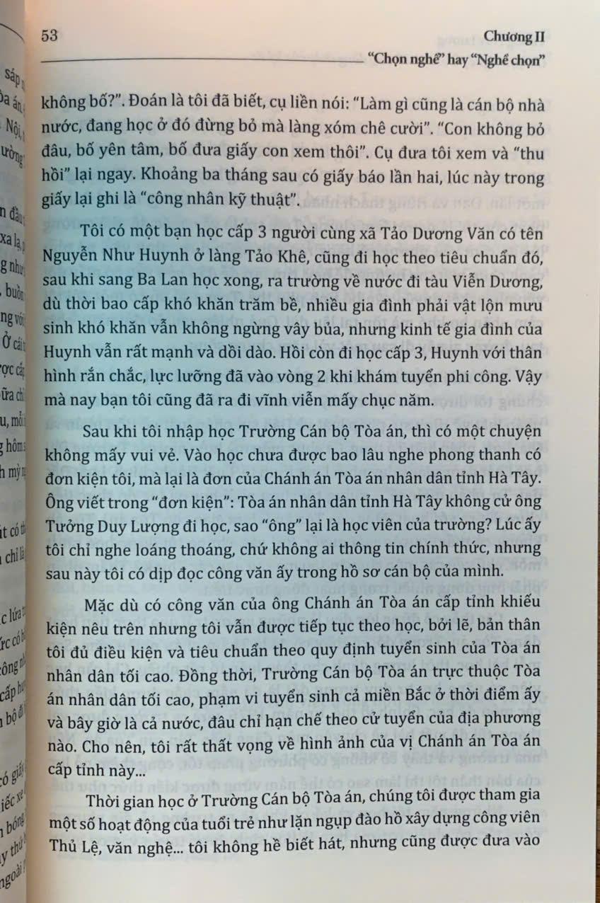Chuyện nghề phán xử- những dòng chảy của ký ức