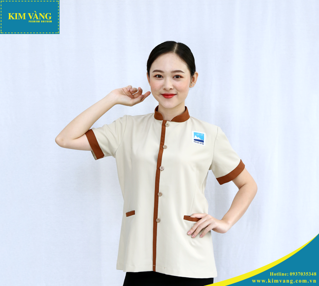 Áo tạp vụ đồng phục tay ngắn chất liệu Kaki Ý mềm mịn - Màu kem mẫu 02