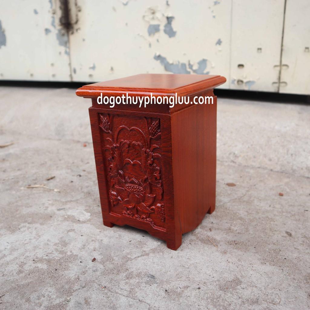 Đế nhất sơn vuông sen nền gỗ hương cao 20cm