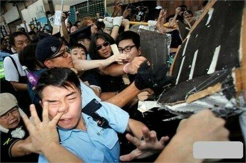 hình ảnh hài hước new chapter 12 9