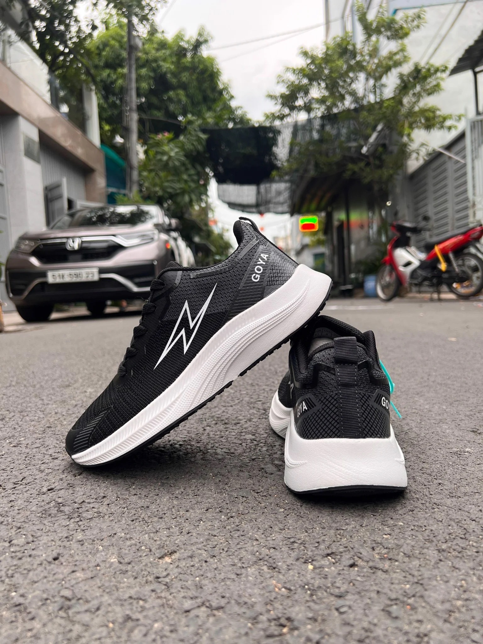 Giày Thể Thao Sneaker Goya GY231 - Màu Đen Trắng