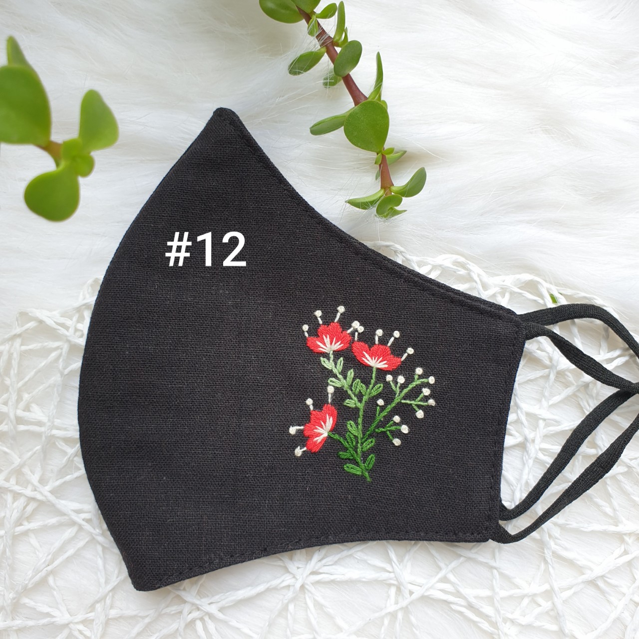 Khẩu trang linen thêu tay hoa nhỏ xinh xinh JB1