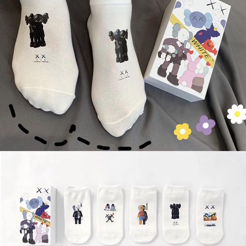 Bộ 5 đôi vớ in họa tiết Sesame Street xinh xắn kèm hộp đựng