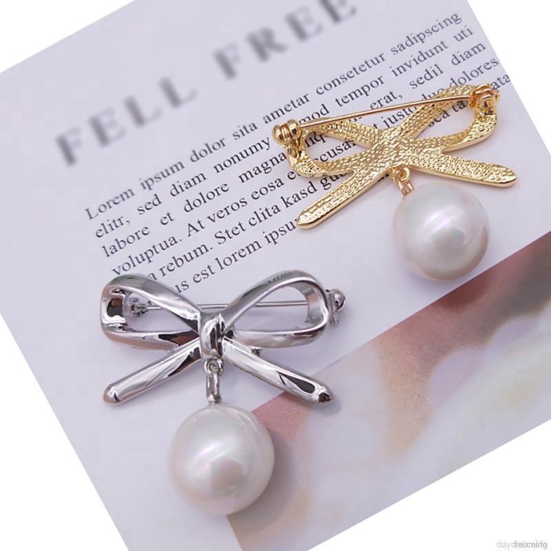 Ghim cài áo hình nơ đính ngọc trai thời trang