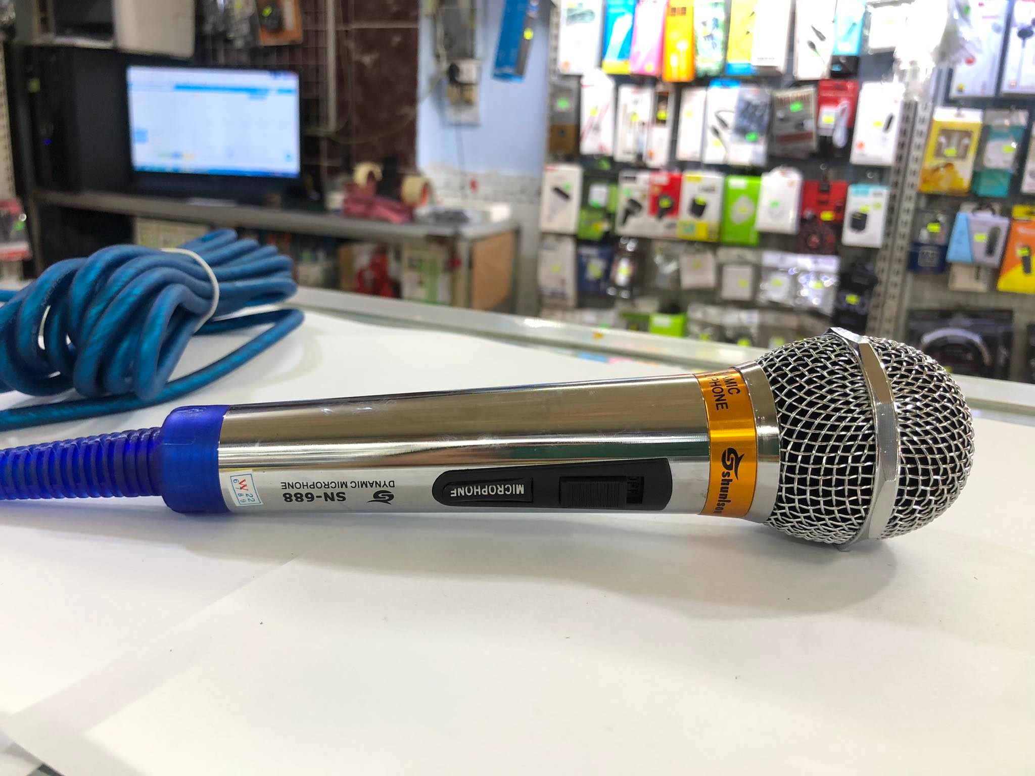 MICRO CÓ DÂY KARAOKE SHUNISON SN-688 - HÀNG NHẬP KHẨU