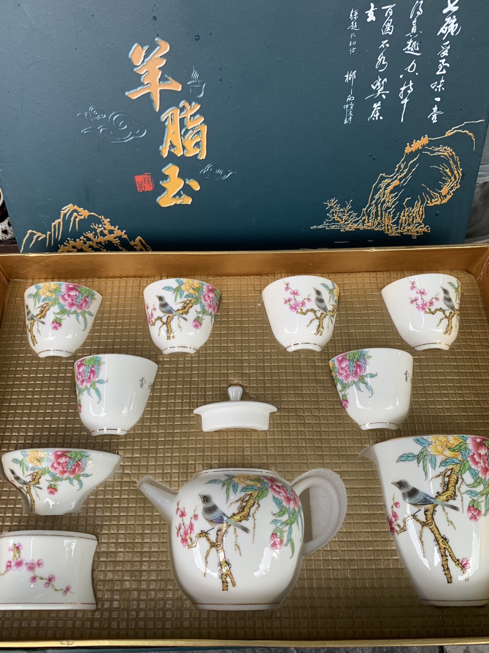 BỘ TRÀ ĐẠO SỨ CAO CẤP PHONG CÁCH NHẬT BẢN HOA VĂN CHIM ÉM MÙA XUÂN 10 MÓN - VD161