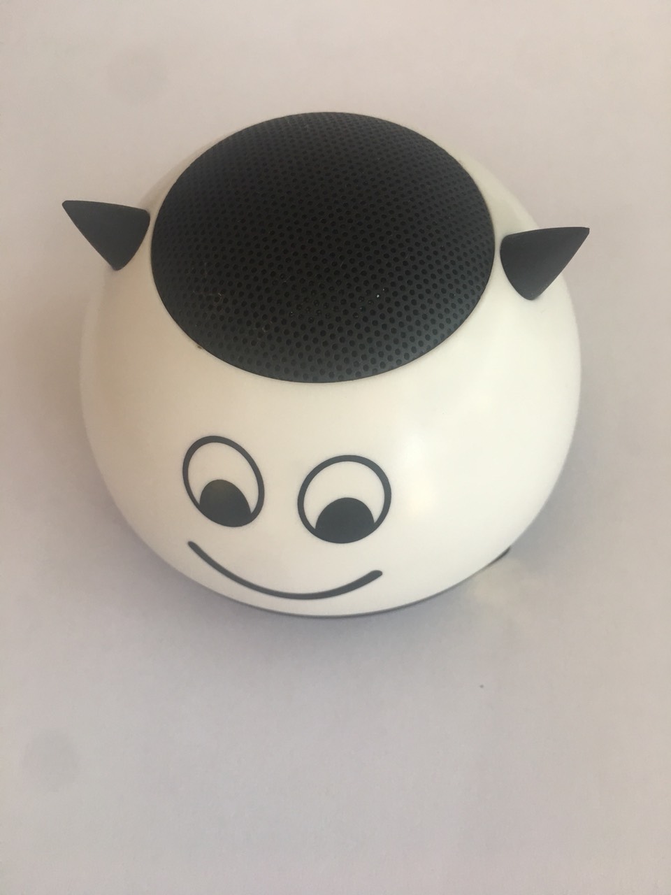 Loa nghe nhạc kết nối Bluetooth siêu cute